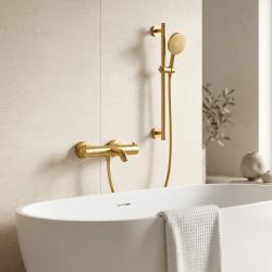 Aquanello Eterna Termostatisk badkarsblandare för ytmontering i PVD-guld med rund handdusch och duschstång ET-B-SET1-4-60